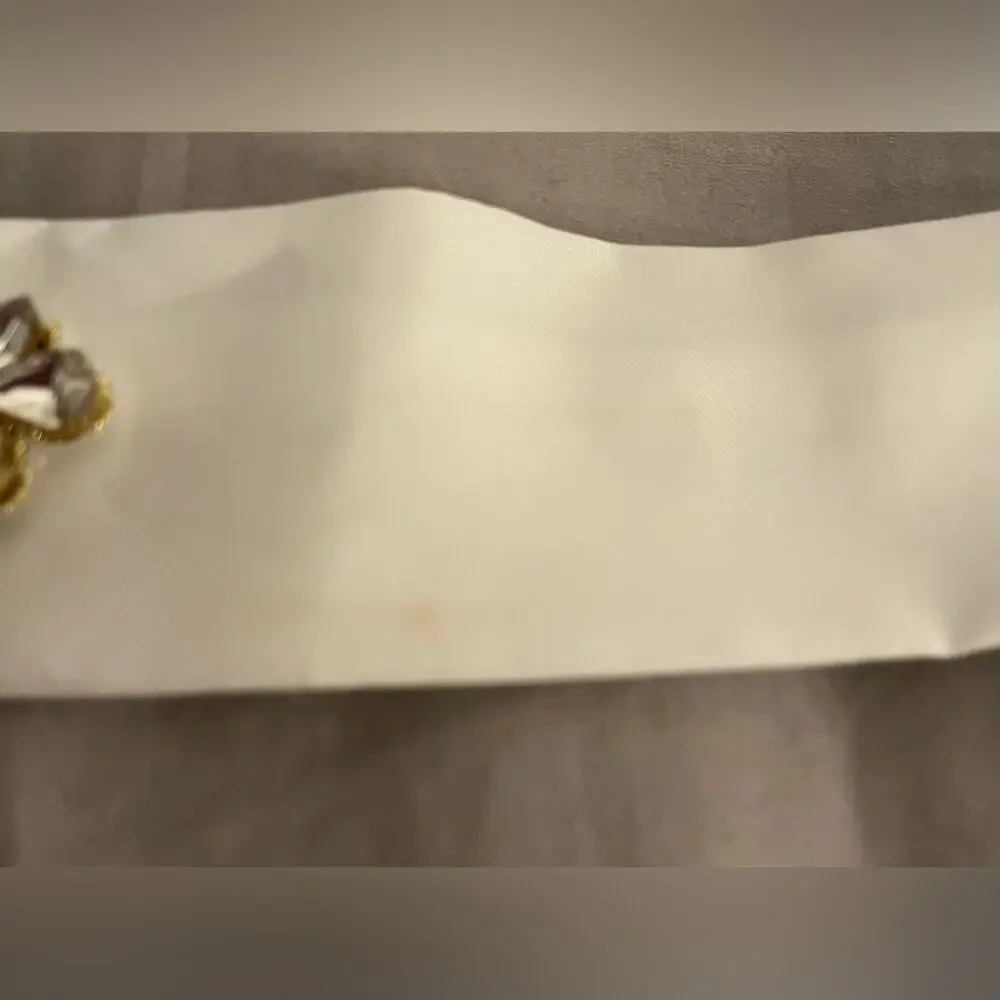 Handmade White Gold Beaded Belt